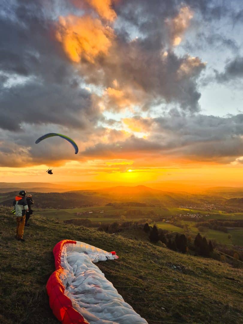 Sunset Paragliding im Oktober