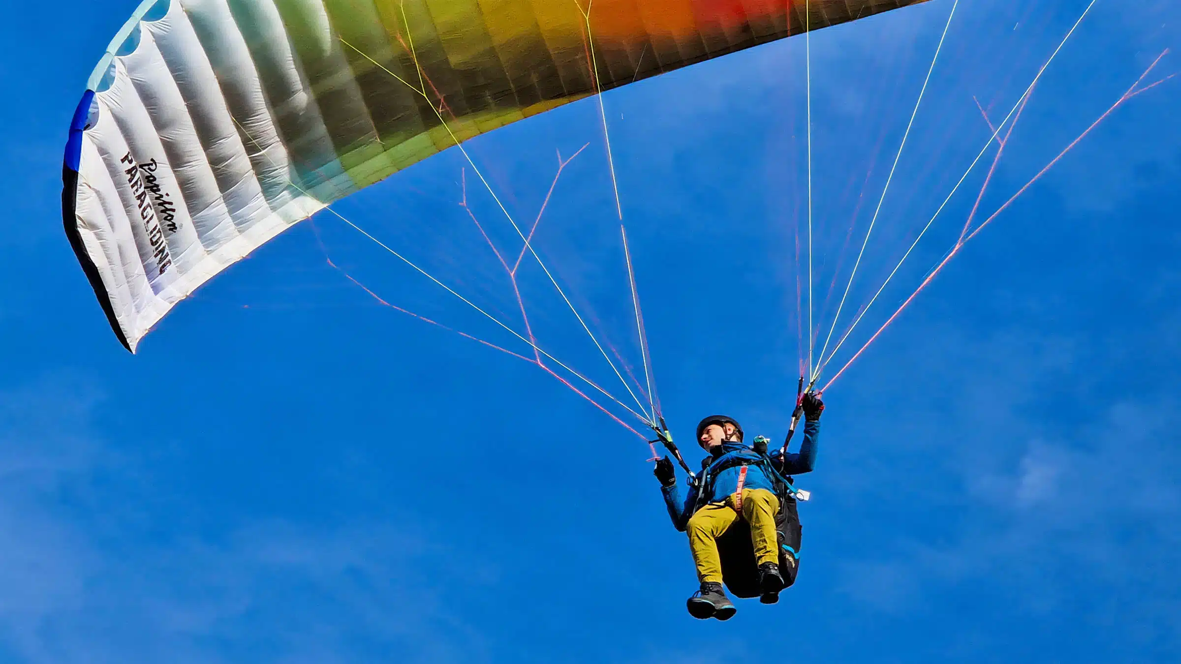 Gleitschirmfliegen mit Papillon Paragliding: Gleitschirmkurs in der Rhön