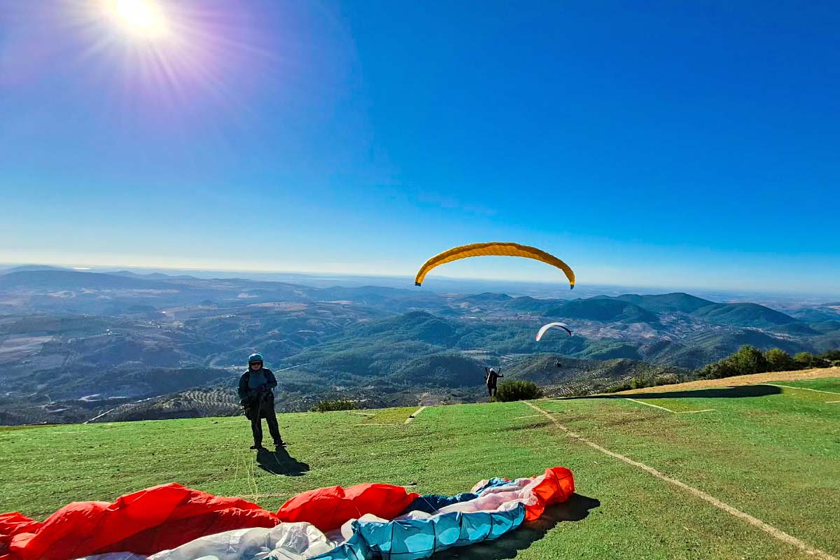 FA44.26: Fliegergrüße aus der Sierra de Líjar!