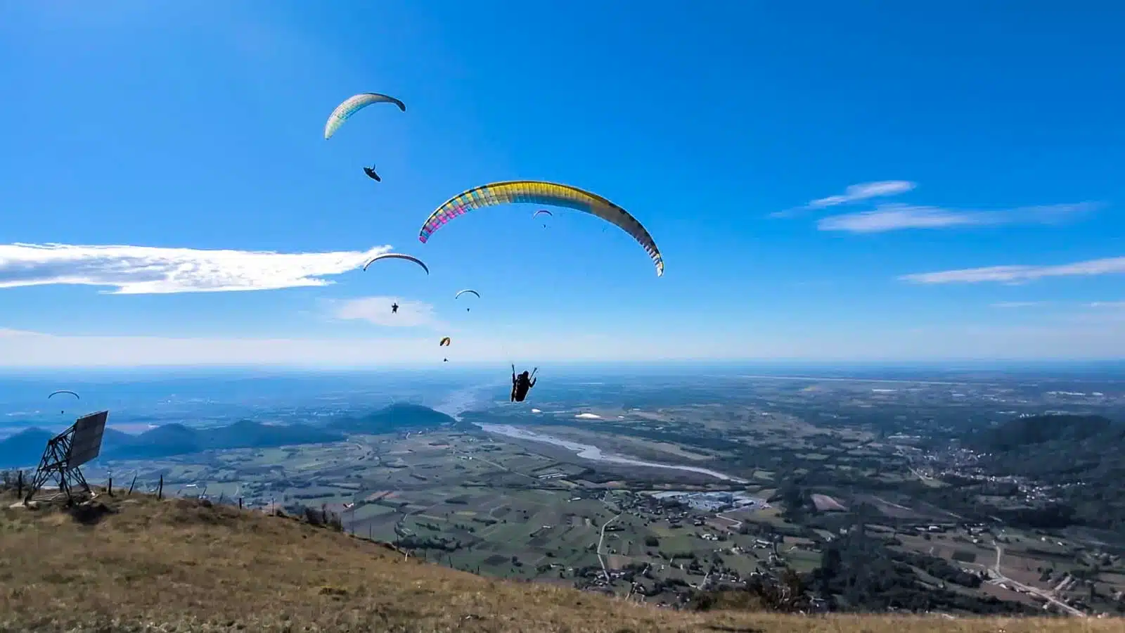 Thermikfliegen am Vormittag (Foto Chrissi)