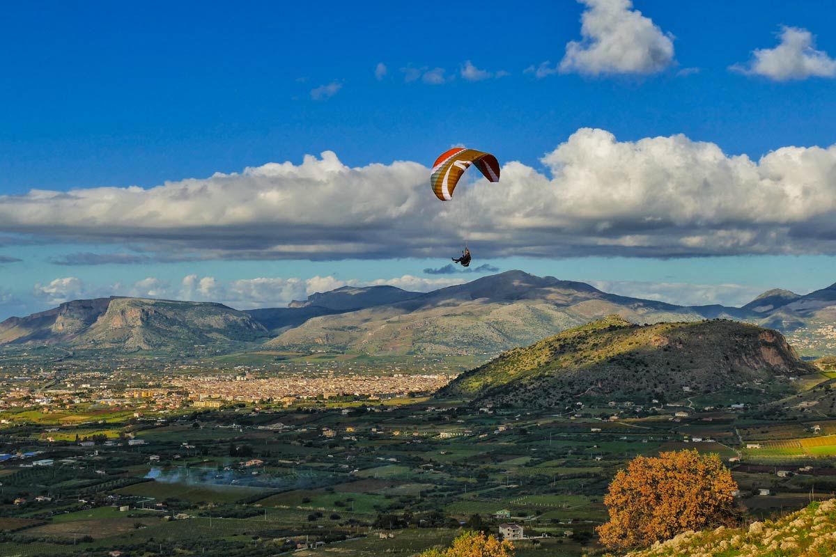 Sizilien Gleitschirmfliegen mit Papillon Paragliding